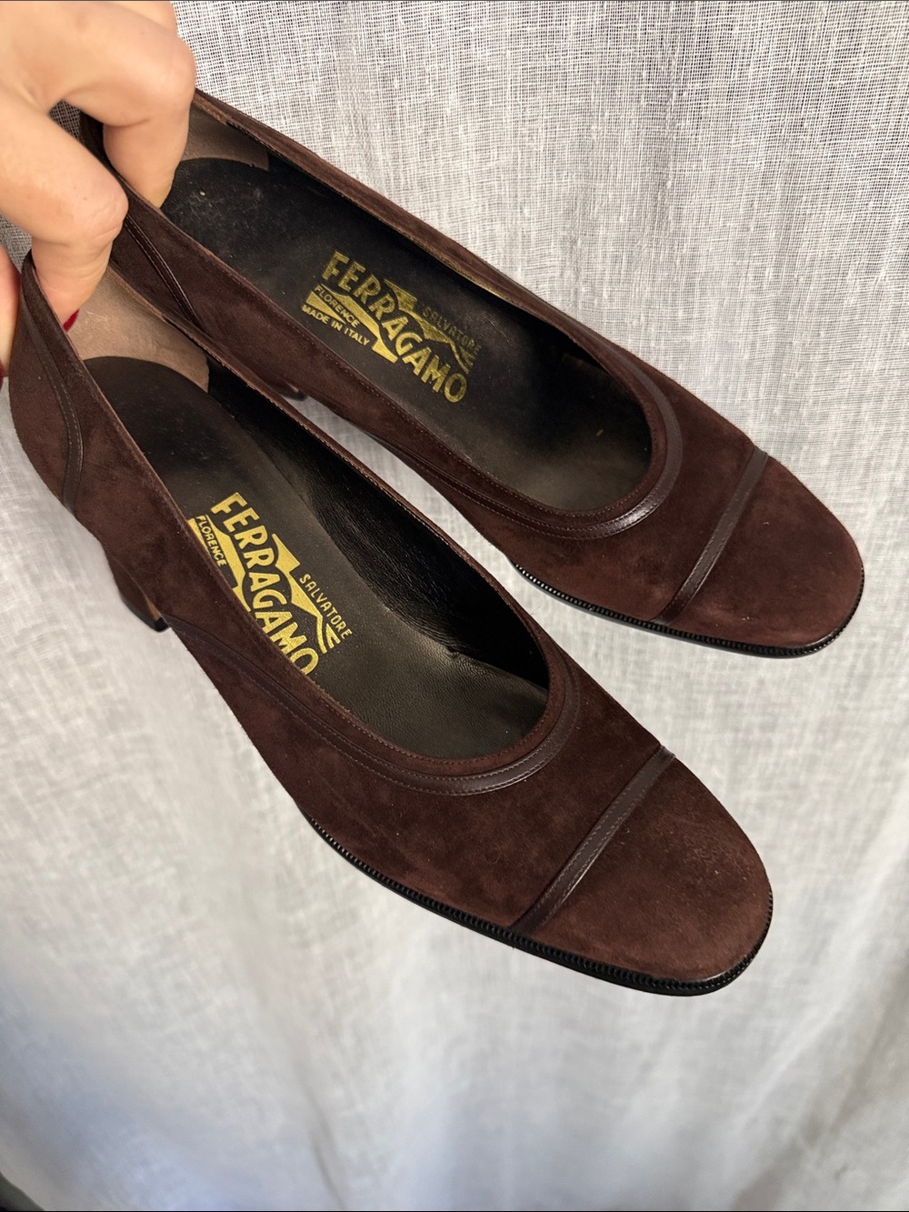 Salvatore Ferragamo Dark Brown Suede Block 3" Heel Pumps Shoes Sz. 8 Italy EUC - Picture 14 of 15